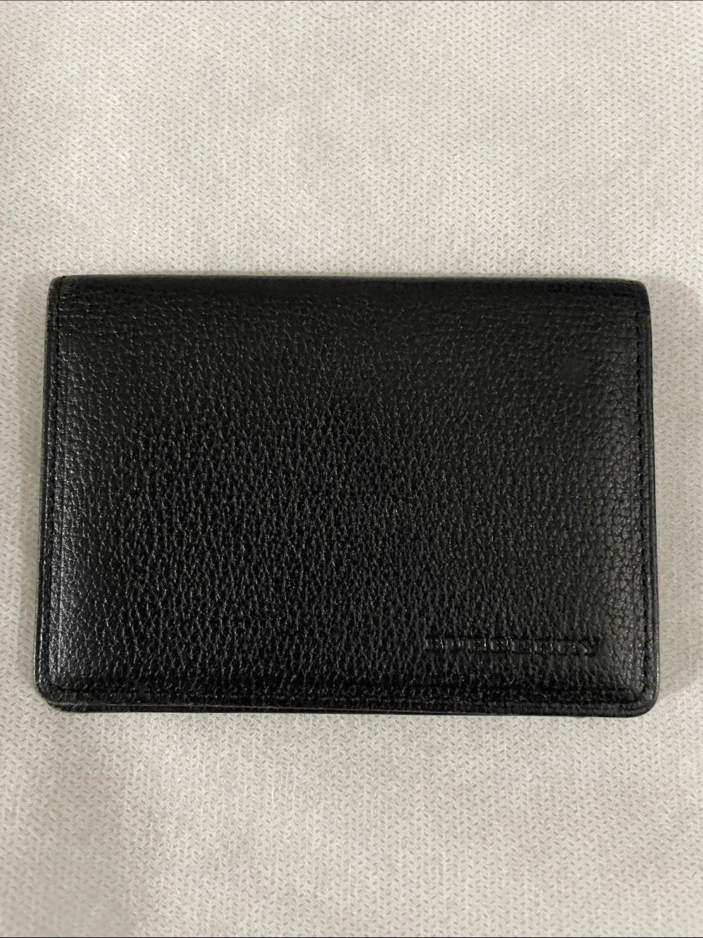 Men's Black Leather Bifold Burberry Wallet - Sleek Everyday Carry
